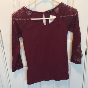 Long sleeve T-shirt